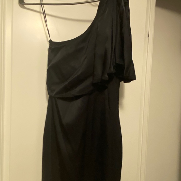 Dress - Picture 4 of 7